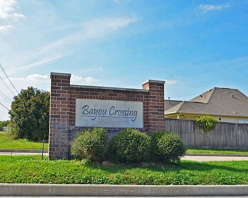 Find Basic Real Estate Facts for Bayou Crossing with Rosenberg TX 77471, such as Price Range, Property Tax Rates, average Square Footage, Lot, Land Square Footage, average Year Built