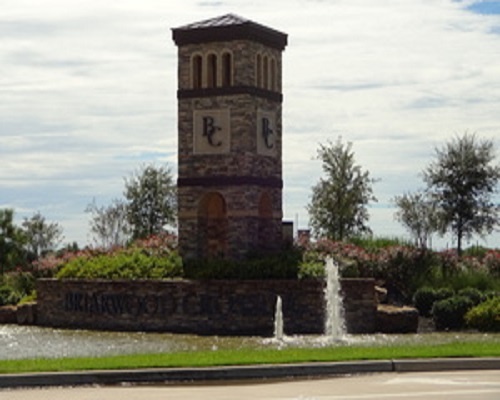 Find Basic Real Estate Facts for Briarwood Crossing with Rosenberg TX 77471, such as Price Range, Property Tax Rates, average Square Footage, Lot, Land Square Footage, average Year Built