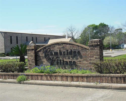 Find Basic Real Estate Facts for Cambridge Village with Rosenberg TX 77471, such as Price Range, Property Tax Rates, average Square Footage, Lot, Land Square Footage, average Year Built