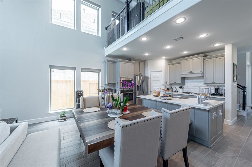 Picture for the property 43911308, 4 beds, 3.1 baths