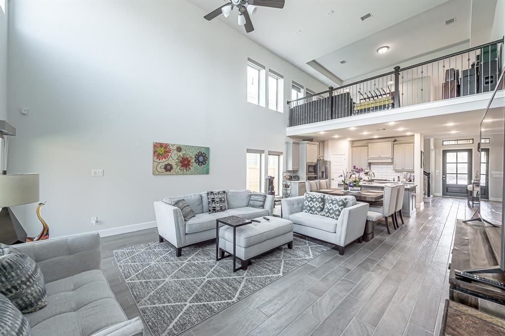 Picture for the property 43911308, 4 beds, 3.1 baths