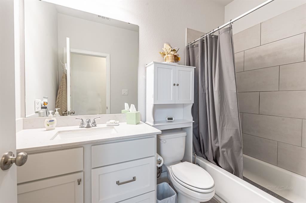 Picture for the property 43911308, 4 beds, 3.1 baths