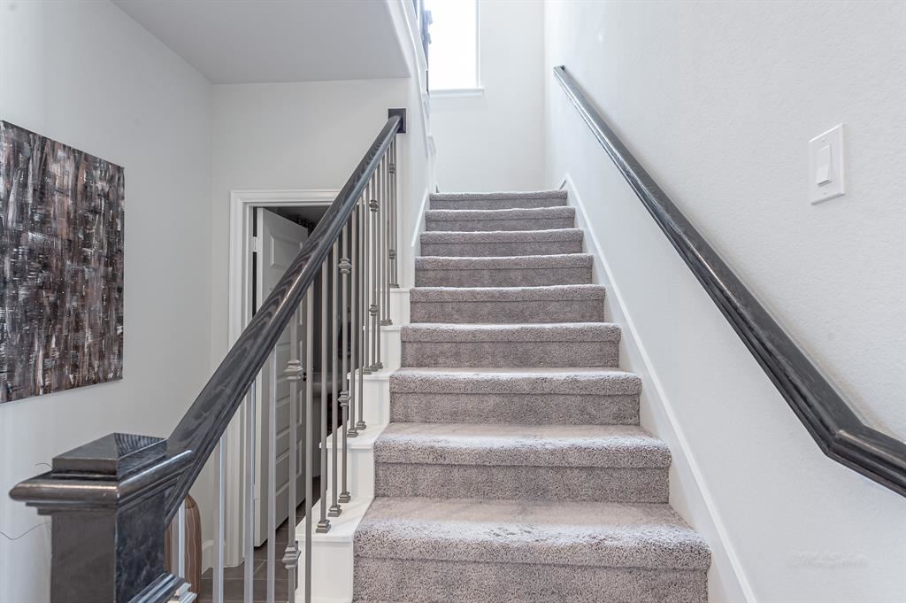 Picture for the property 43911308, 4 beds, 3.1 baths